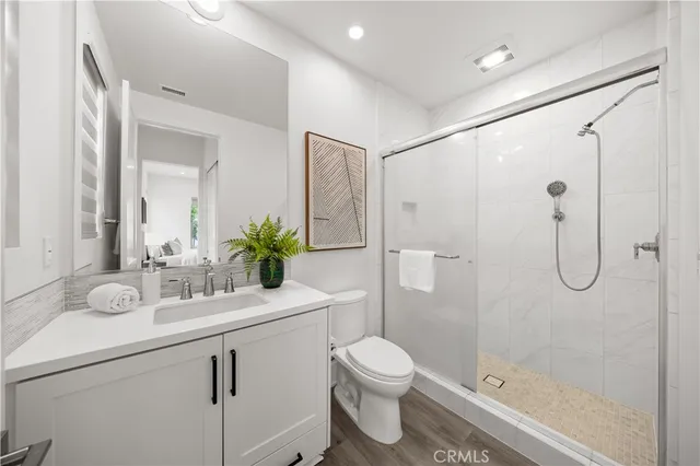 $9,800 | 59 Longchamp, Irvine, CA 92602