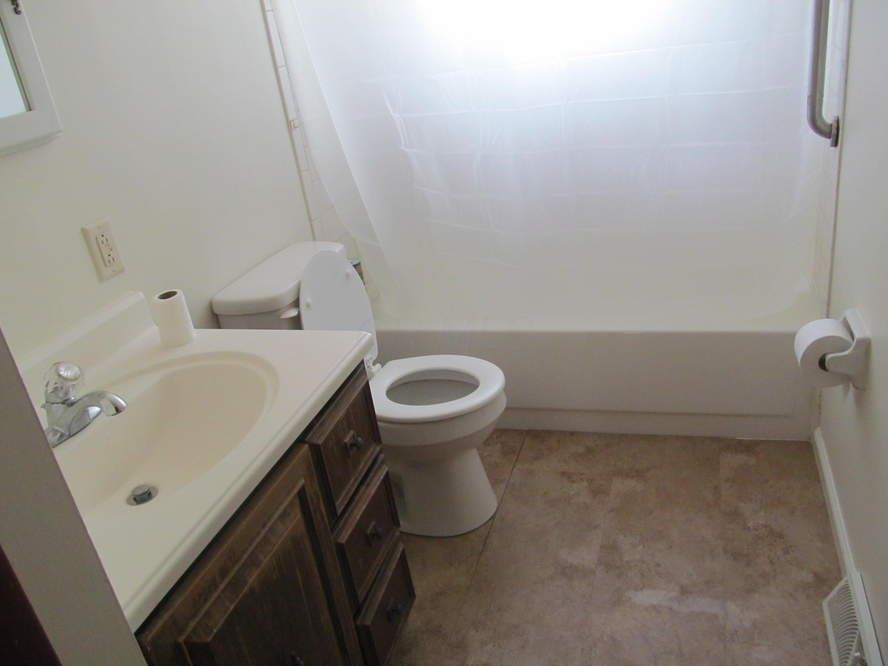 4503 Collingdale Road Columbus, OH 43231 - Photo 9 of 17 Gallery Image 9