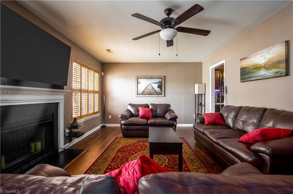 2026 WaterStone Loop High Point, NC 27265 - Photo 4 of 18