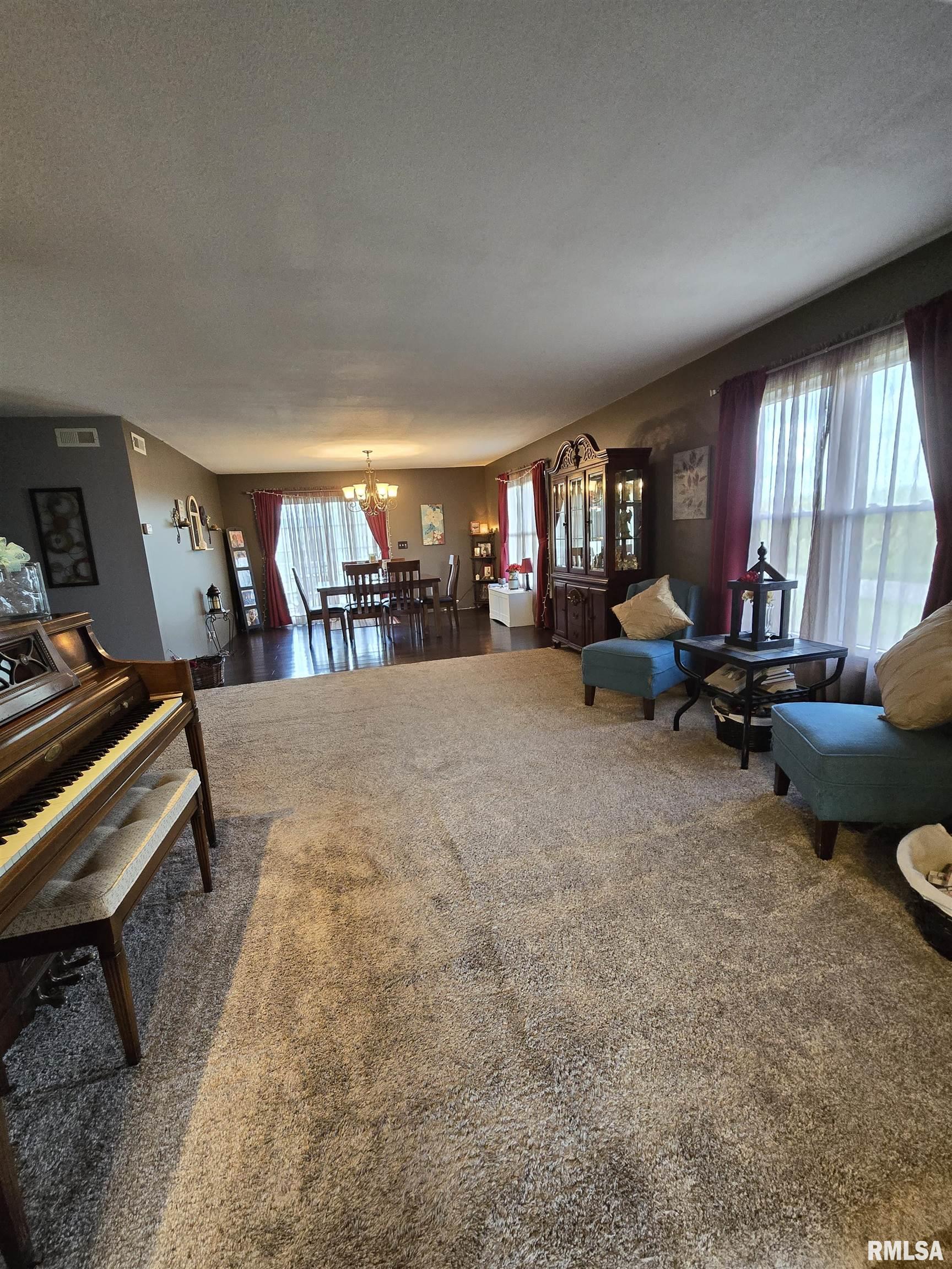 558 130th Street Avon, IL 61415 - Photo 15 of 38 Gallery Image 15