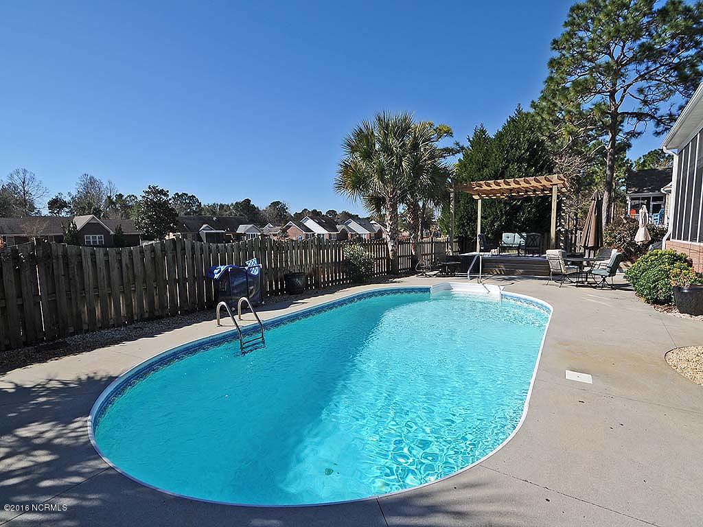 416 Rivage Promenade Wilmington, NC 28412 - Photo 36 of 51 Saltwater Pool