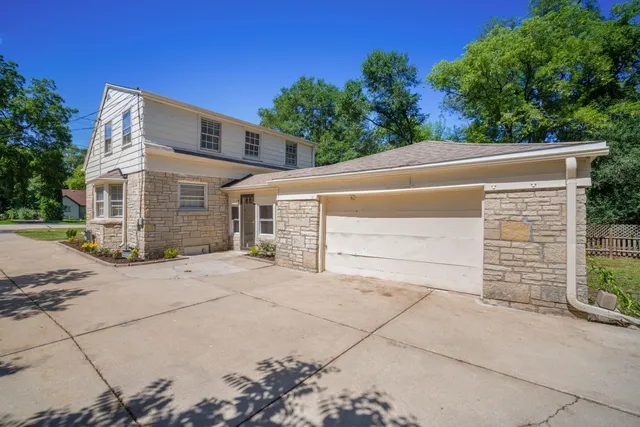 $299,999 | 8104 North 44th Street, Brown Deer, WI 53223