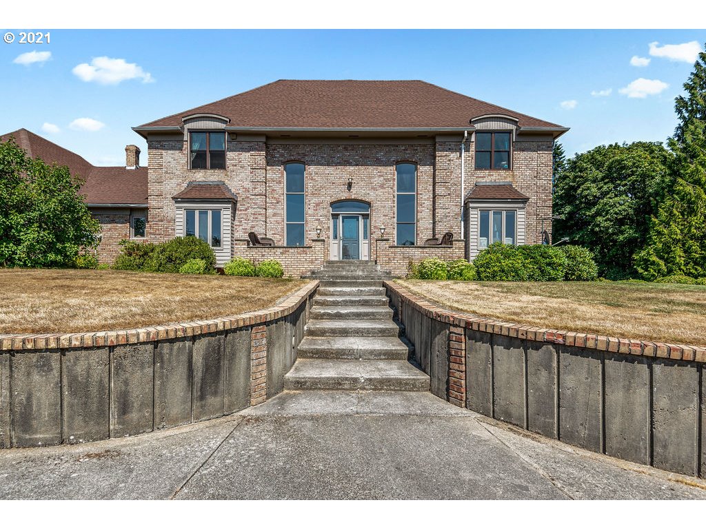 211 Walker Road Kelso, WA 98626 - Photo 1 of 32 Gallery Image 1