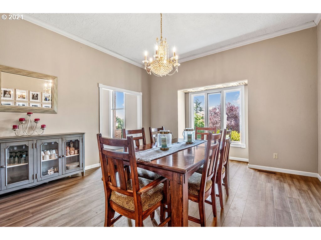 211 Walker Road Kelso, WA 98626 - Photo 11 of 32 Gallery Image 11