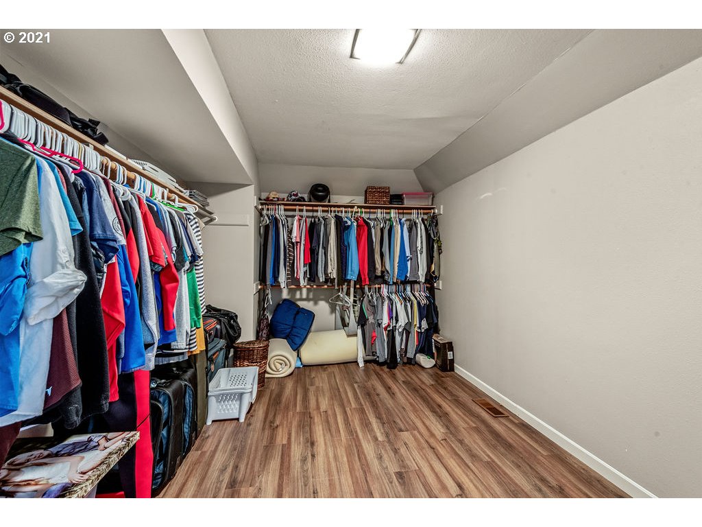 211 Walker Road Kelso, WA 98626 - Photo 20 of 32 Gallery Image 20