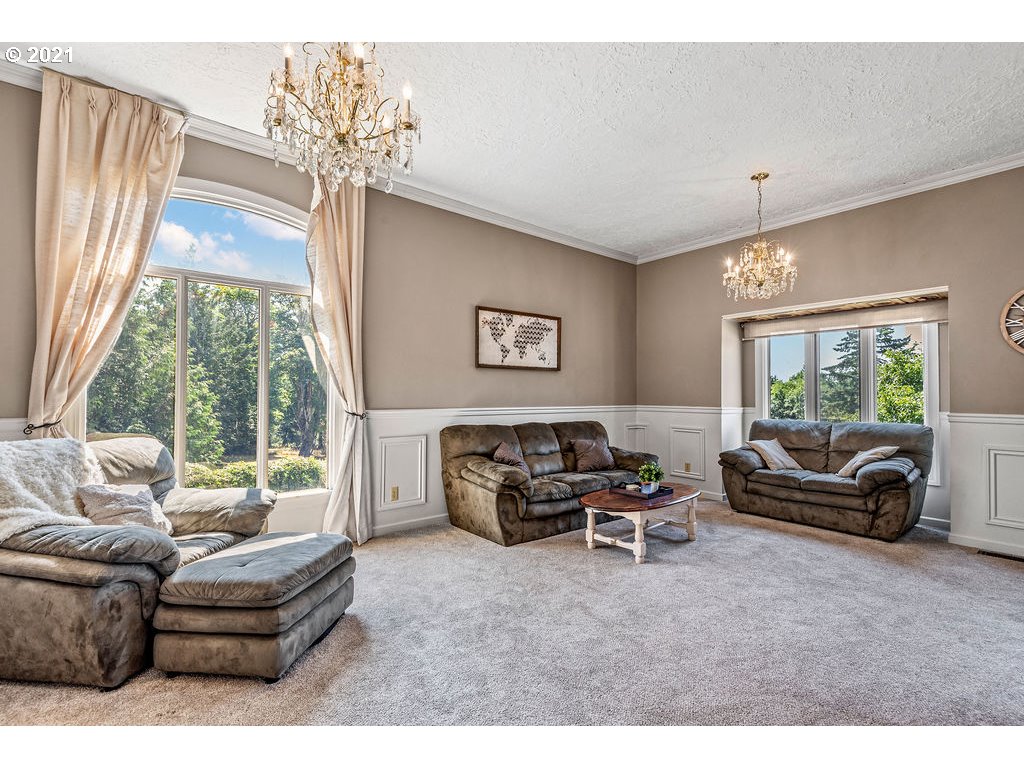 211 Walker Road Kelso, WA 98626 - Photo 7 of 32 Gallery Image 7