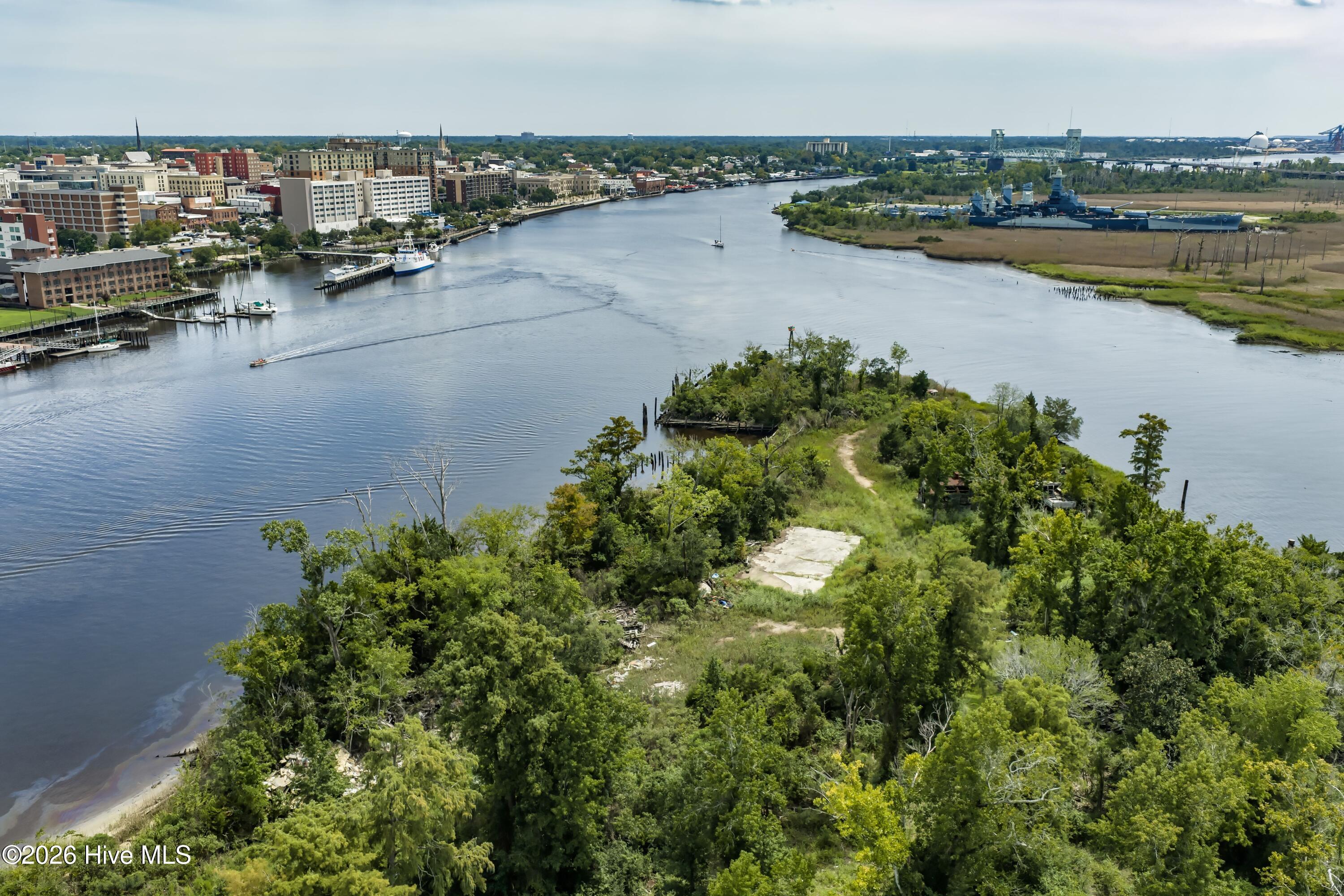 1100 Point Harbor Road Wilmington, NC 28401 - Photo 3 of 29 Gallery Image 3