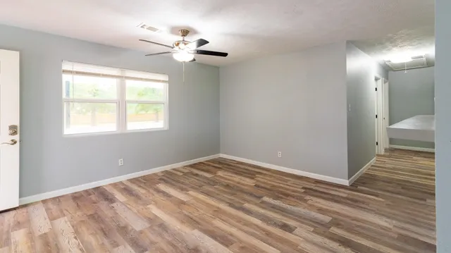 a view of utility room