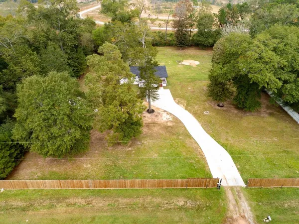 $2,000 | 2036 County Road 3434N North, Cleveland, TX 77327