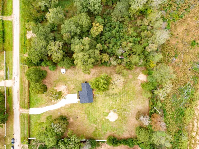 $2,400 | 2036 County Road 3434N North, Cleveland, TX 77327