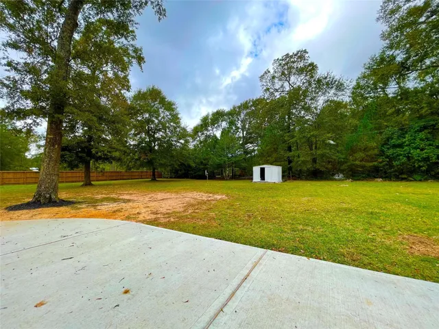$2,400 | 2036 County Road 3434N North, Cleveland, TX 77327