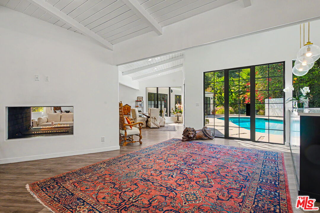 13019 Sky Valley Road Los Angeles, CA 90049 - Photo 16 of 49