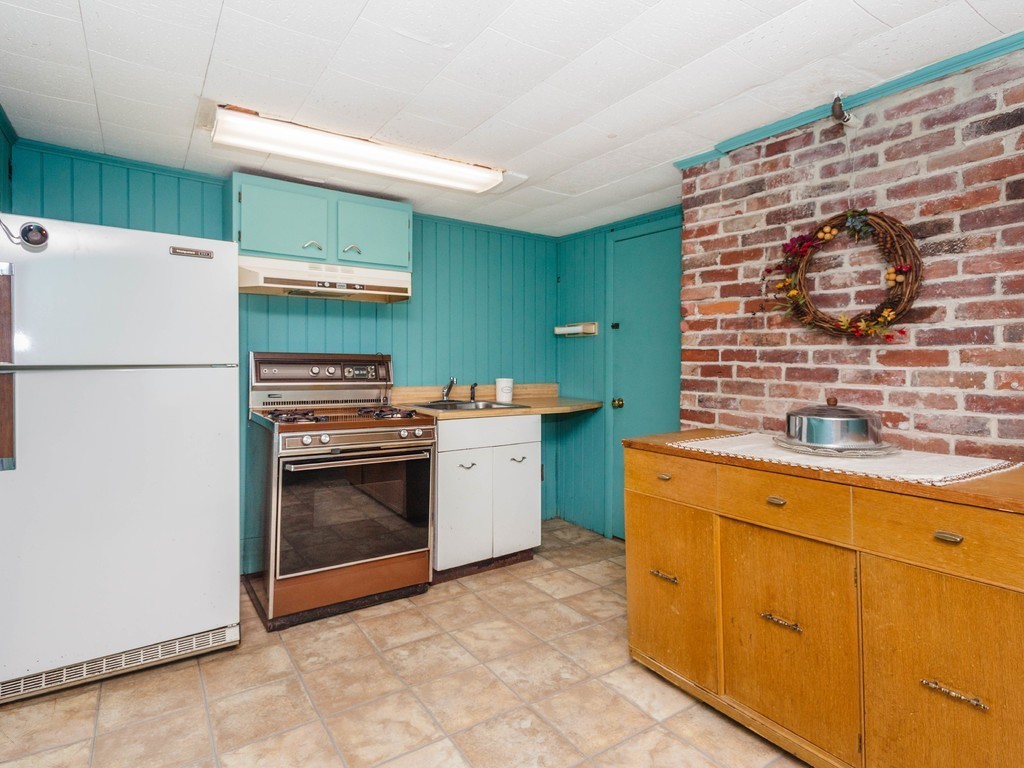 109 Westchester Road Boston, MA 02130 - Photo 18 of 20 Gallery Image 18