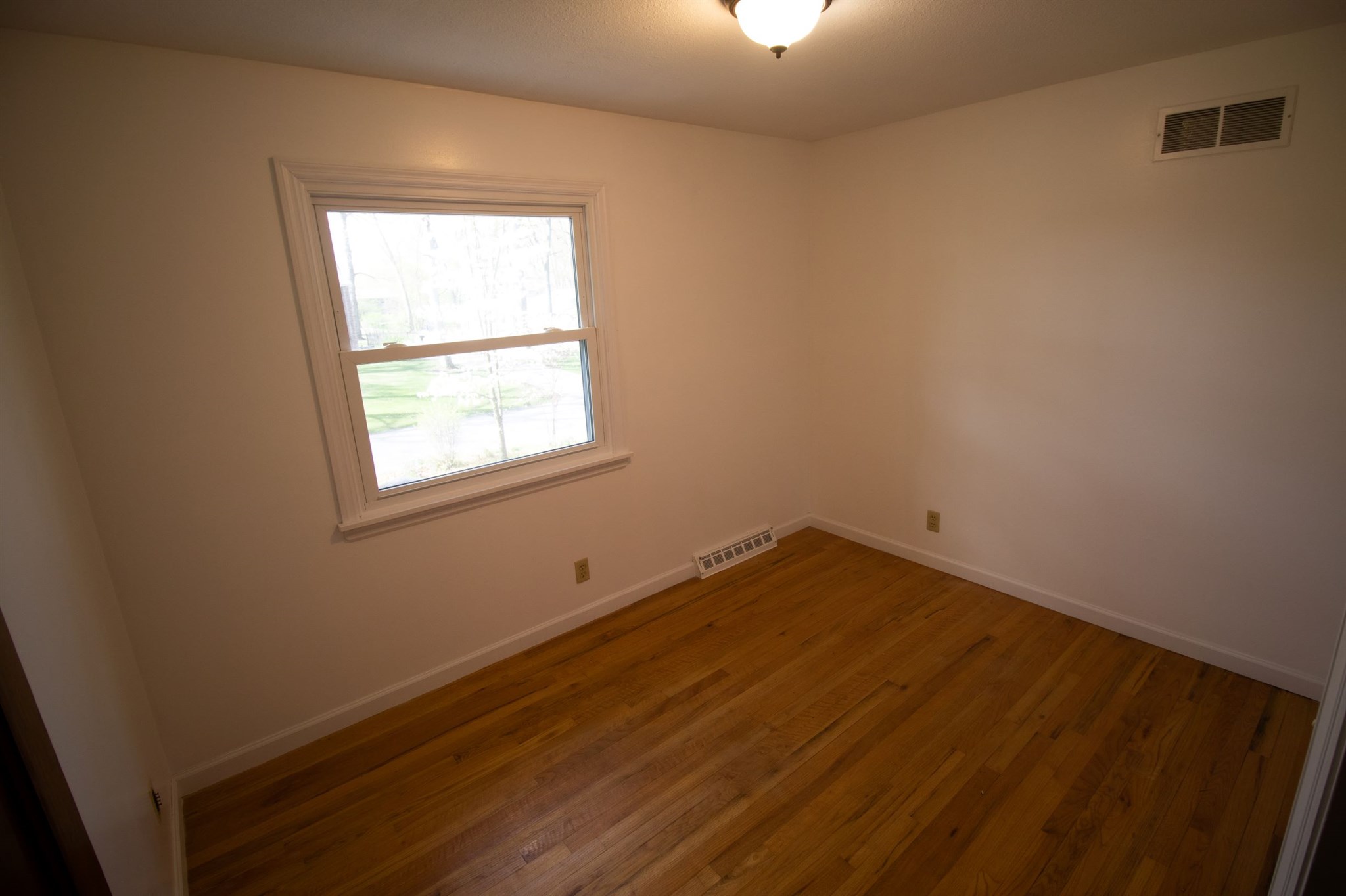 17441 Darden Road South Bend, IN 46635 - Photo 28 of 33 Gallery Image 28