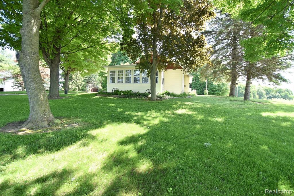 1484 South Delaney Road Owosso, MI 48867 - Photo 1 of 42