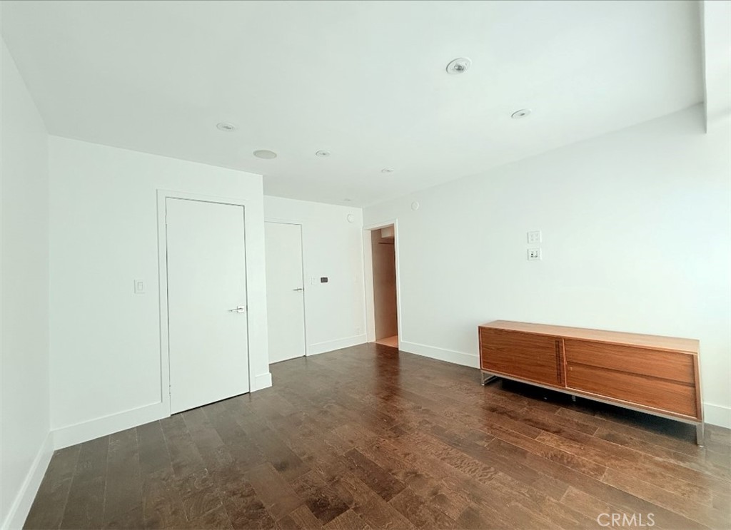 1801 Roscomare Road Los Angeles, CA 90077 - Photo 26 of 38