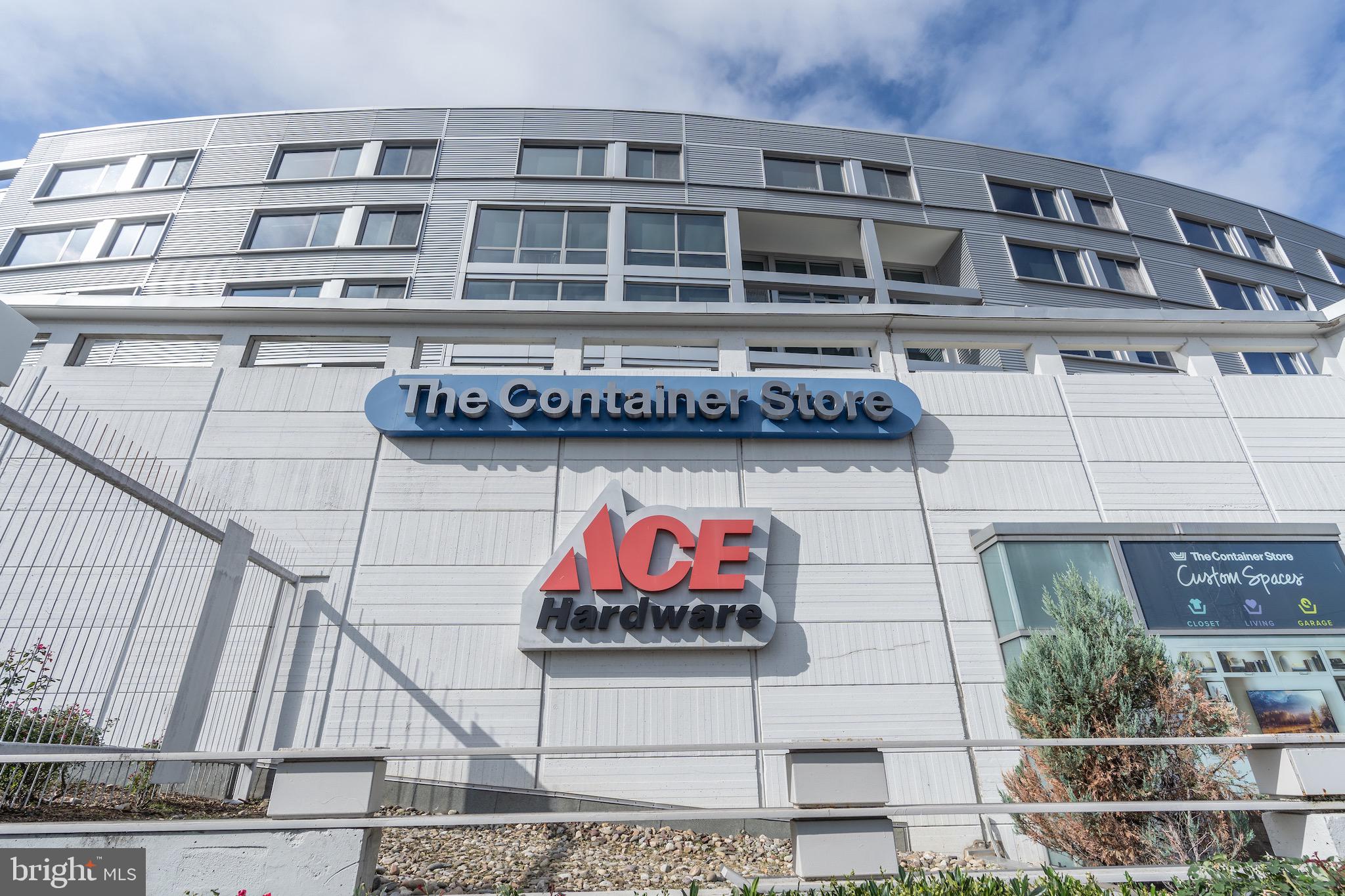 4317 River Road Northwest Washington, DC 20016 - Photo 20 of 22