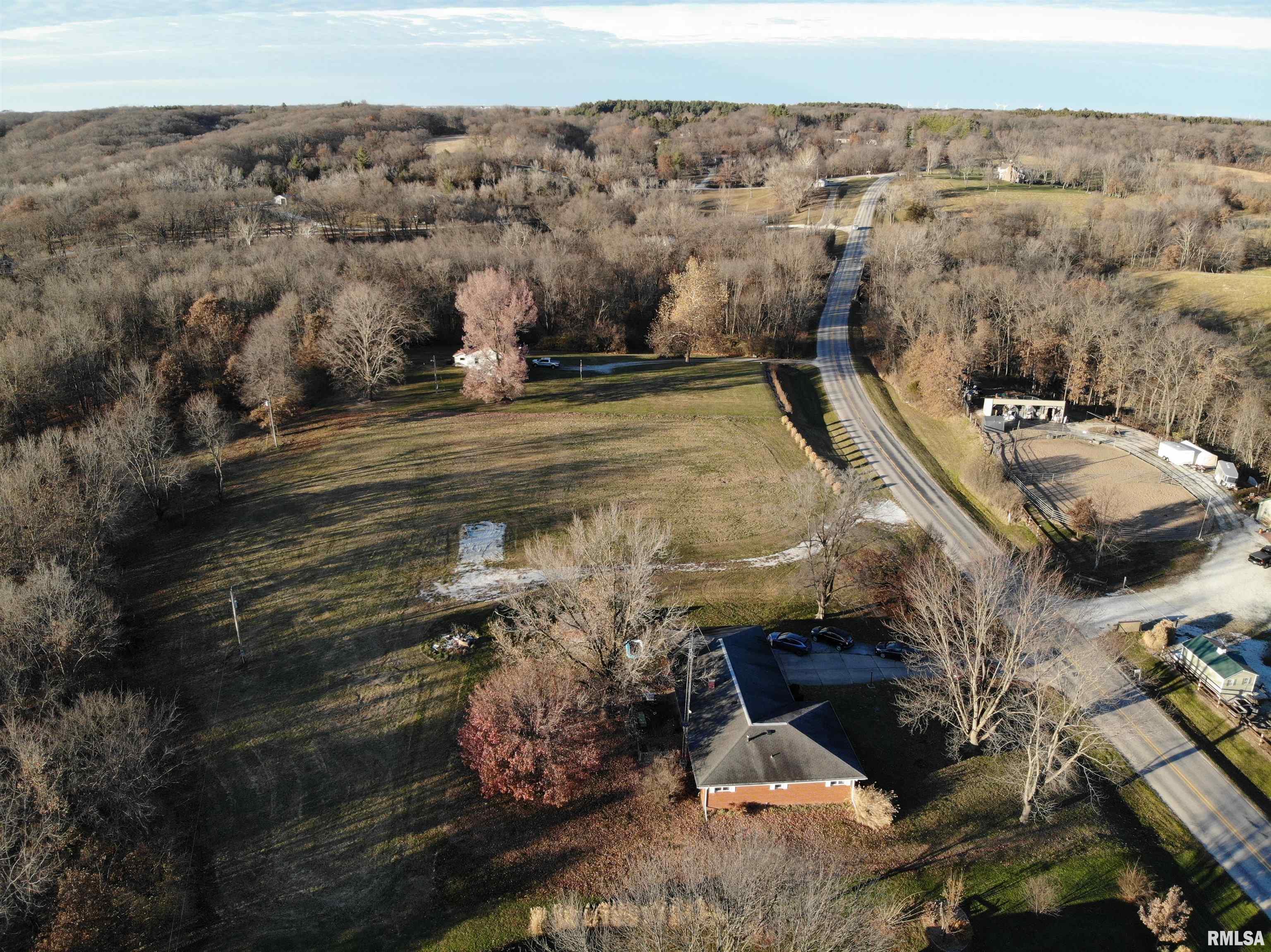 1160 North Coal Road Colchester, IL 62326 - Photo 4 of 27 Gallery Image 4