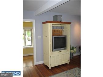 159 South Highland Road Springfield, PA 19064 - Photo 2 of 11 Family Room