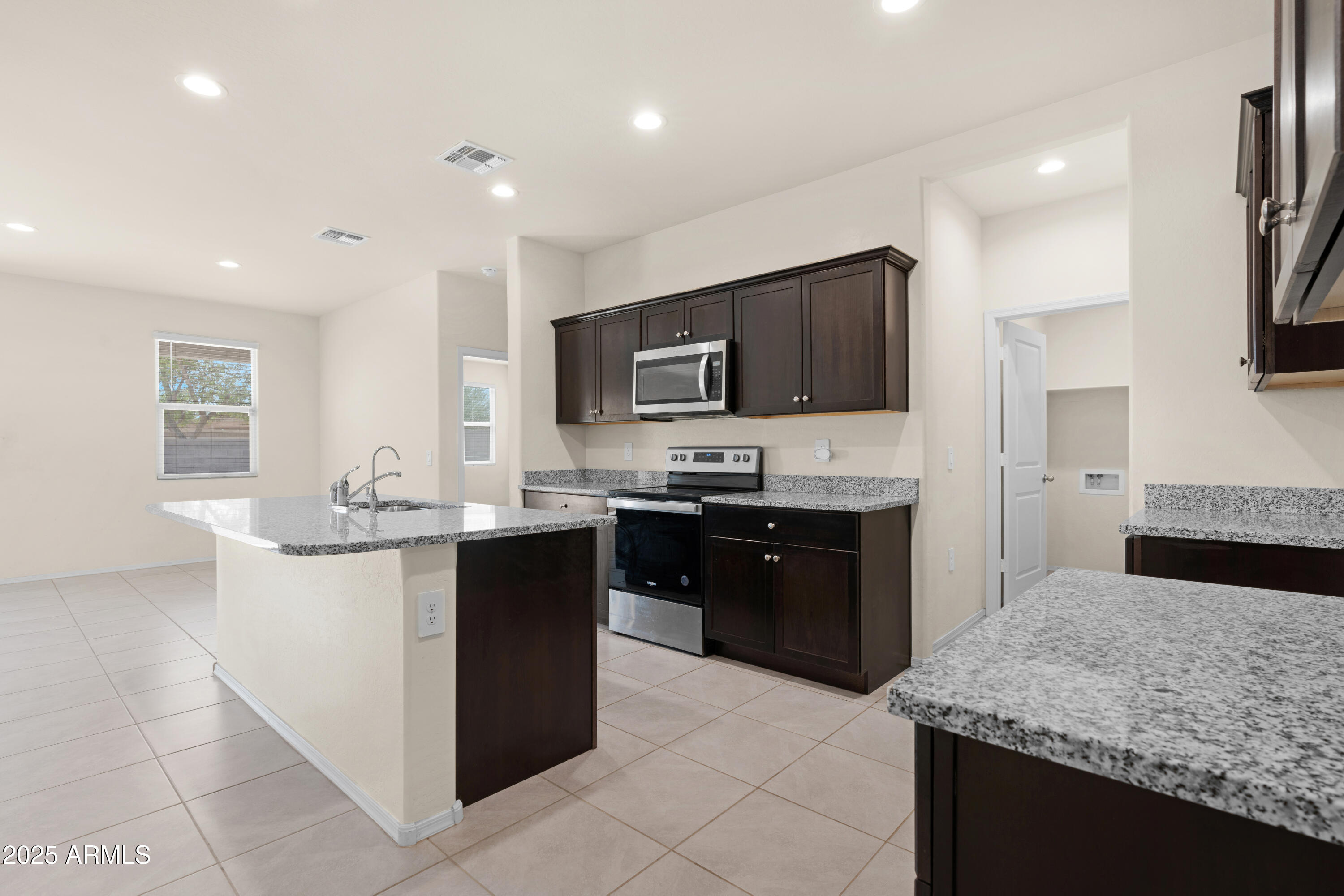 9347 Silo Road Florence, AZ 85132 - Photo 8 of 47 Kitchen 5