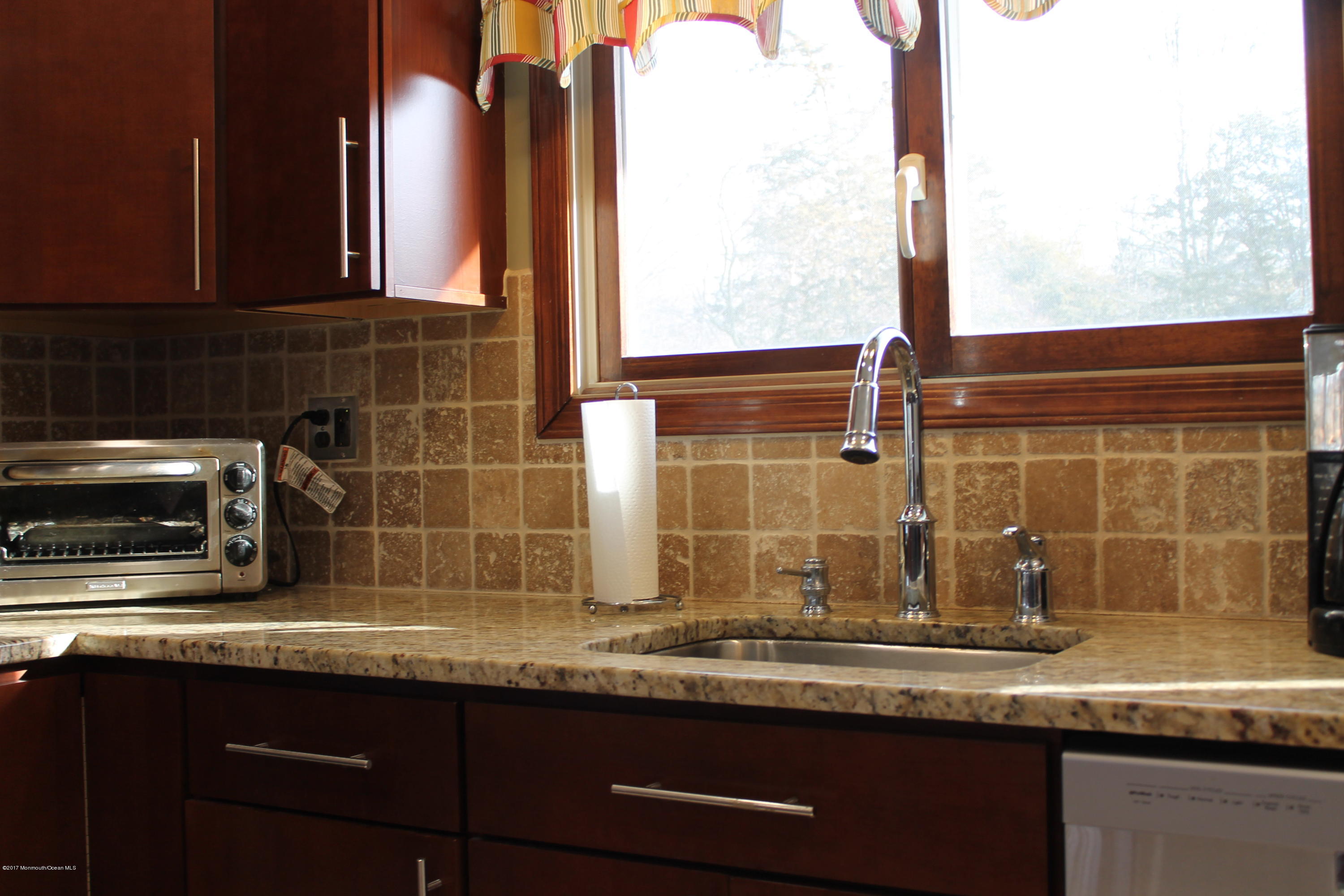 36 Burke Road Freehold, NJ 07728 - Photo 12 of 47 IMG_1423