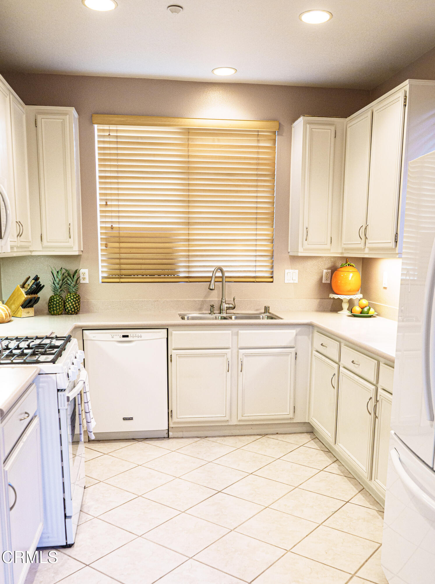 3840 Shakespeare Drive Oxnard, CA 93033 - Photo 11 of 46 33-DSC07268