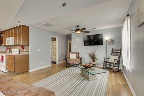 2705 Wharf Road Savannah, TN 38372 - Photo 8 of 32 Living Room