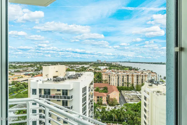 $4,500 | 1551 North Flagler Drive, Unit PH 3, West Palm Beach, FL 33401