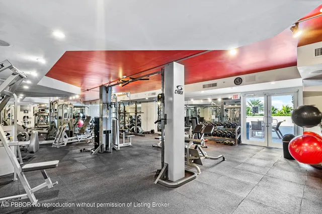 $4,500 | 1551 North Flagler Drive, Unit PH 3, West Palm Beach, FL 33401