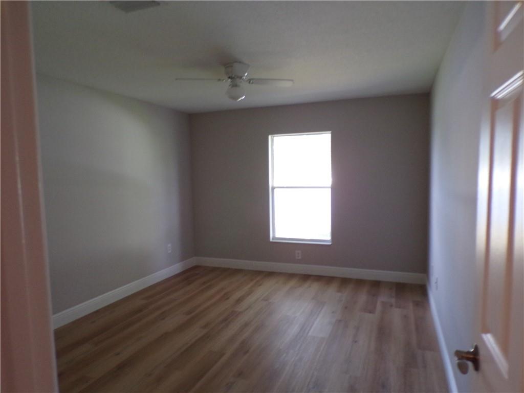 129 Drake Way Sebastian, FL 32958 - Photo 13 of 20 Gallery Image 13