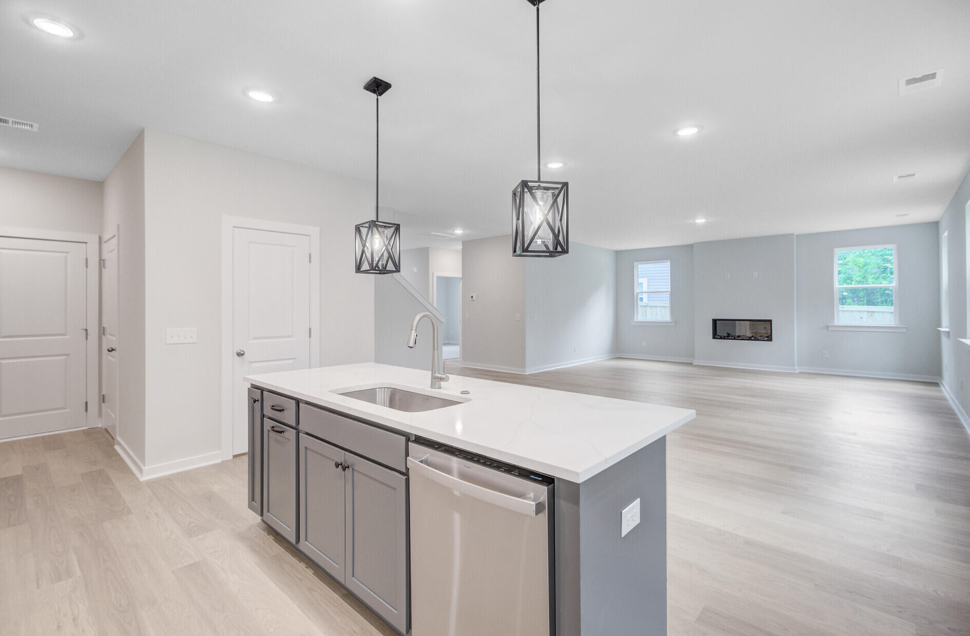 2018 Quiet Ibis Road Hanahan, SC 29410 - Photo 17 of 49 19_19_mls