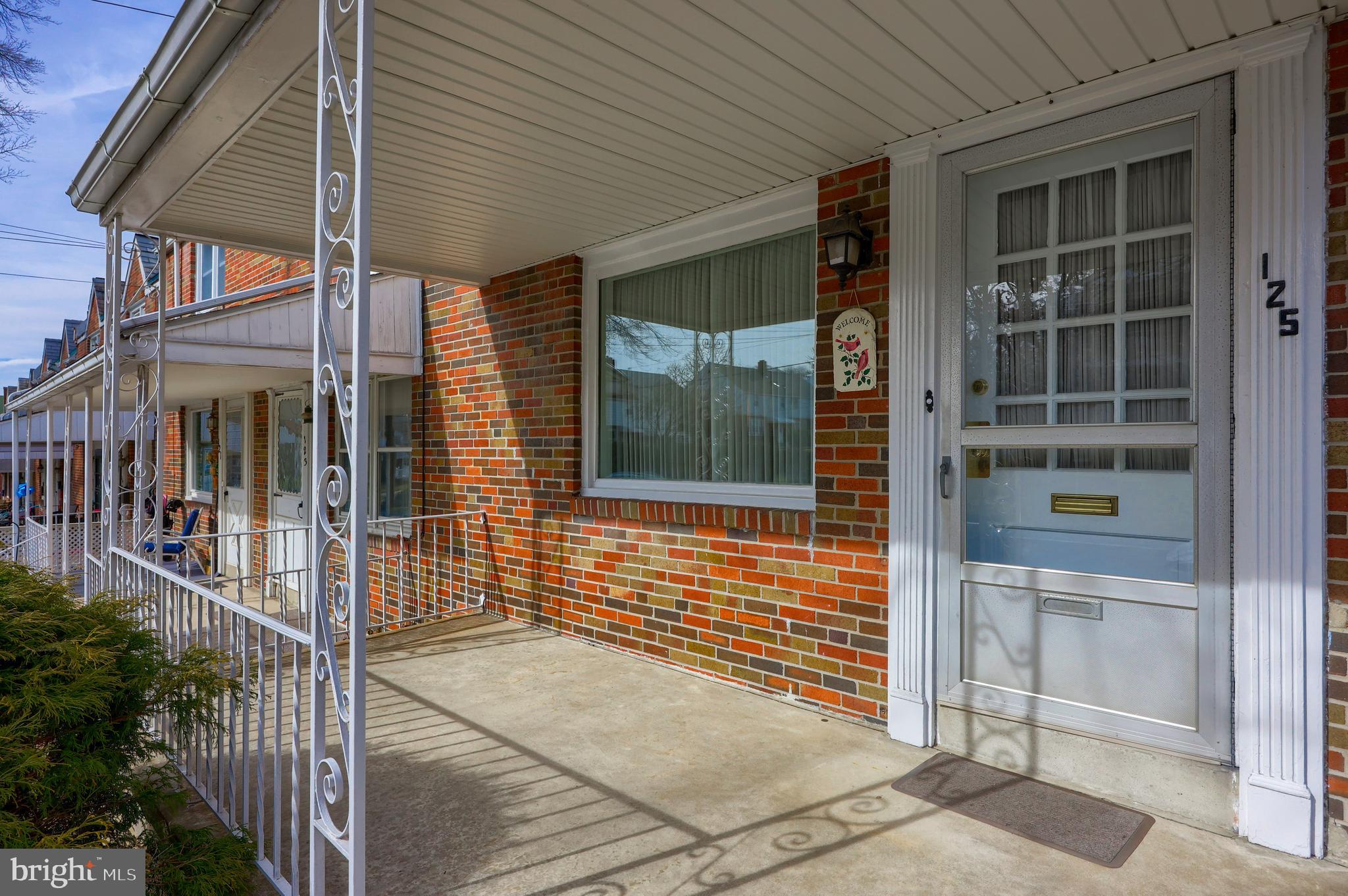 125 2nd Street Reading, PA 19607 - Photo 5 of 35 Storm Door