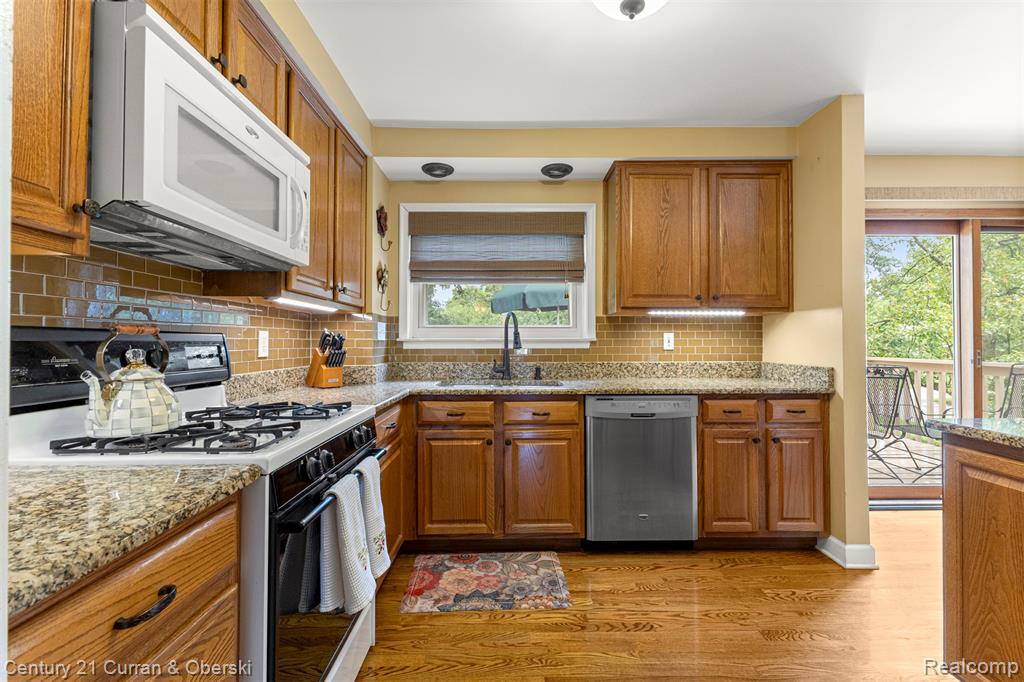 6114 Raintree Drive Canton, MI 48187 - Photo 8 of 24