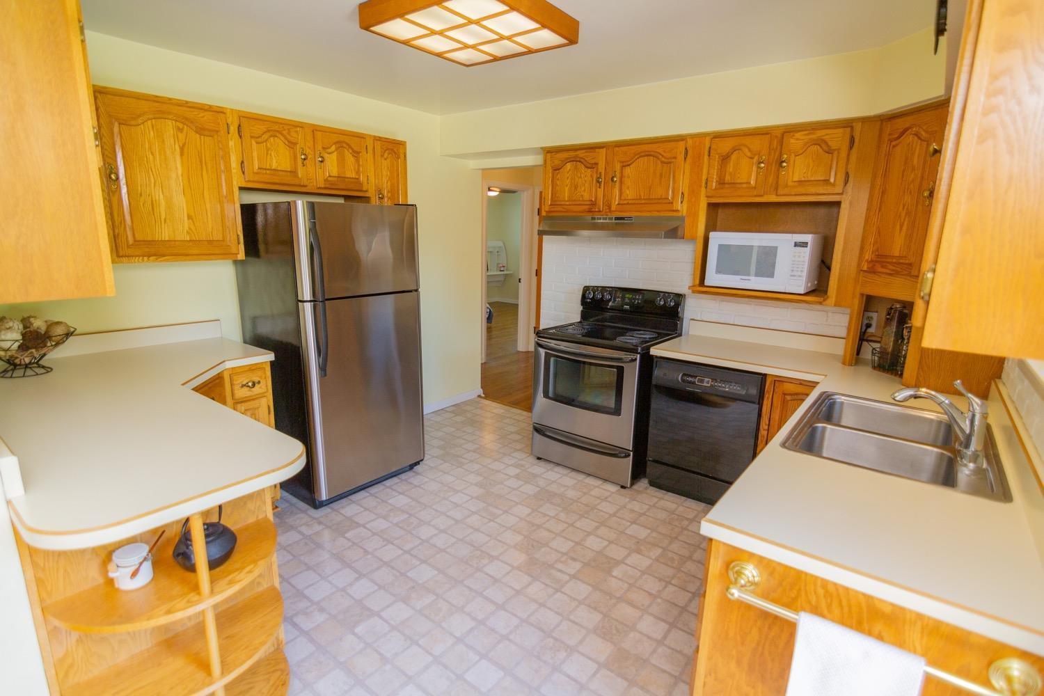 5204 Valley Ridge Road Cincinnati, OH 45247 - Photo 12 of 39 Gallery Image 12