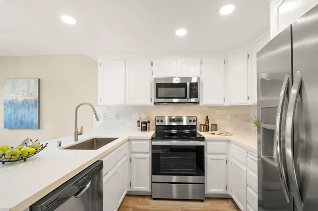 $895,000 | 5565 Terra Granada Drive, Unit 1B, Walnut Creek, CA 94595