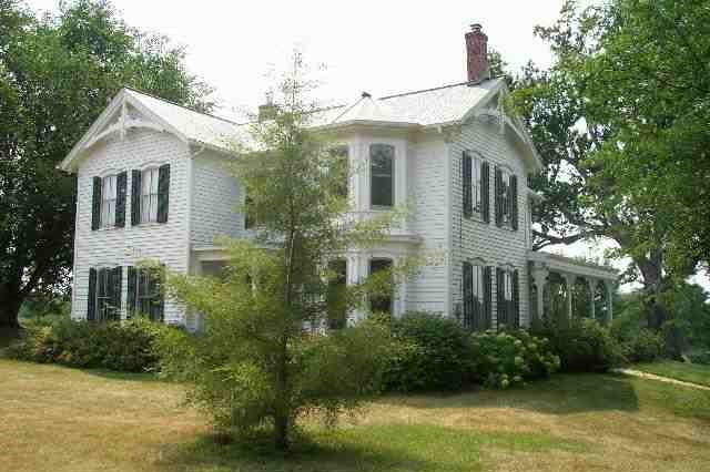 882 West Blackjack Road Galena, IL 61036 - Photo 2 of 9 Gallery Image 2