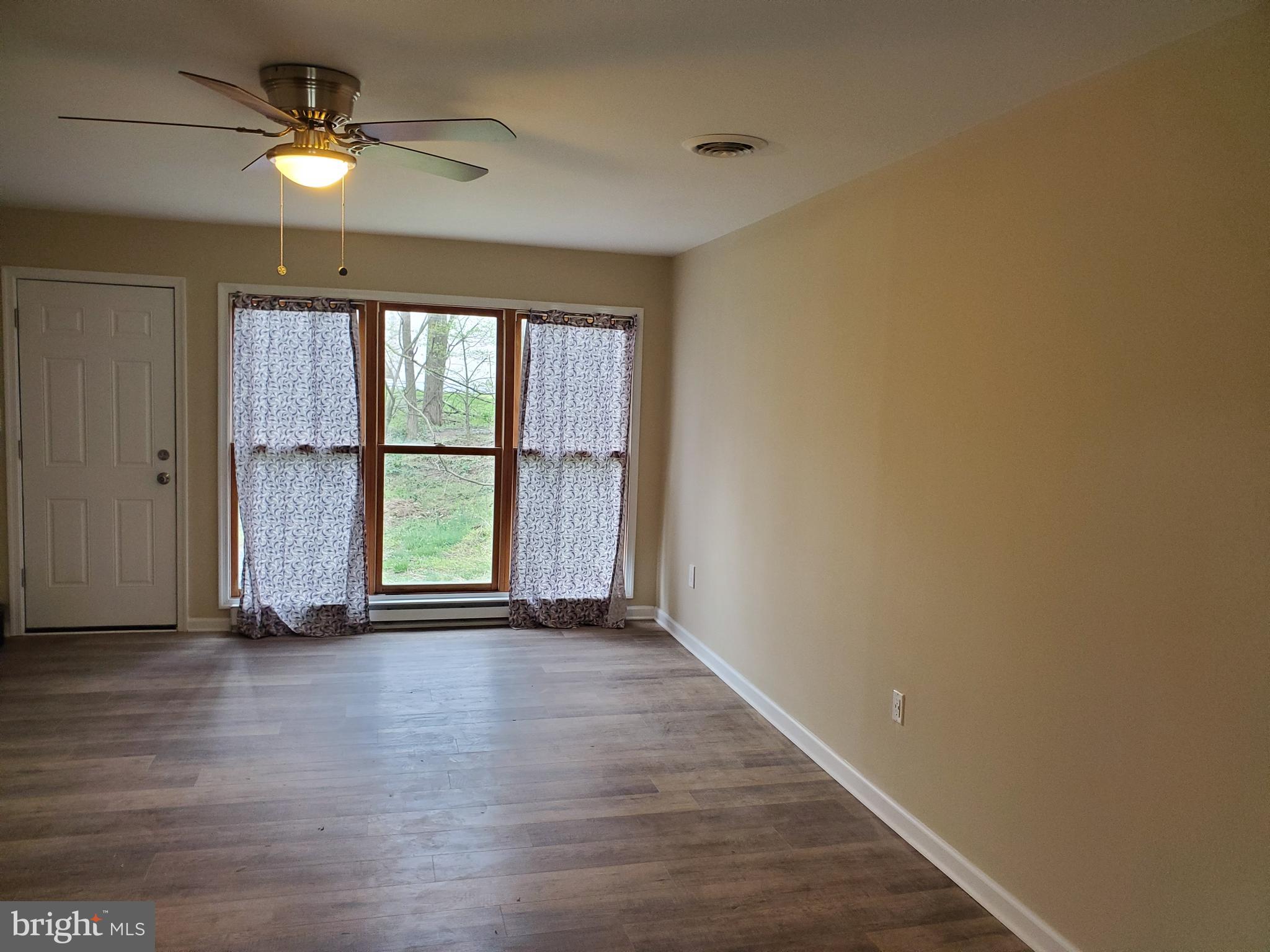 3633 Brookfield Road Harrisburg, PA 17109 - Photo 12 of 25 Gallery Image 12