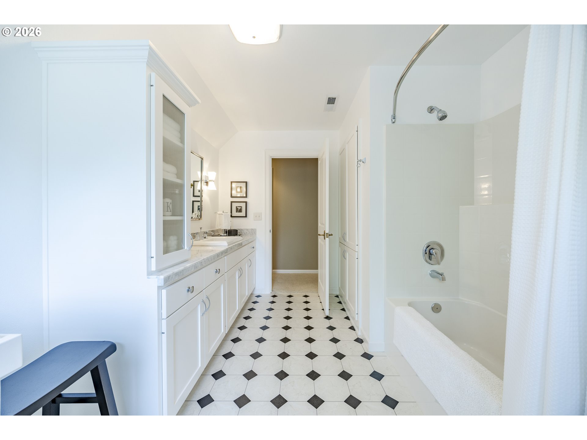 2332 Devon Avenue Eugene, OR 97408 - Photo 39 of 46