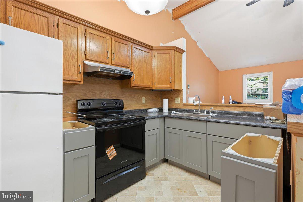 2342 Eagle Path Bushkill, PA 18324 - Photo 13 of 49 Gallery Image 13