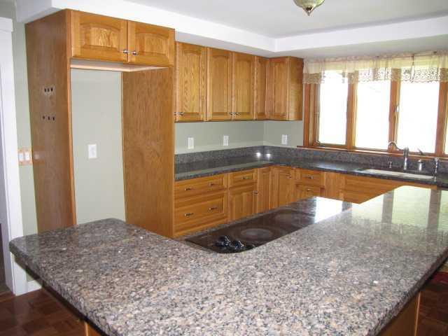 15 Wiscasset Road Pittston, ME 04345 - Photo 4 of 14 Kitchen.