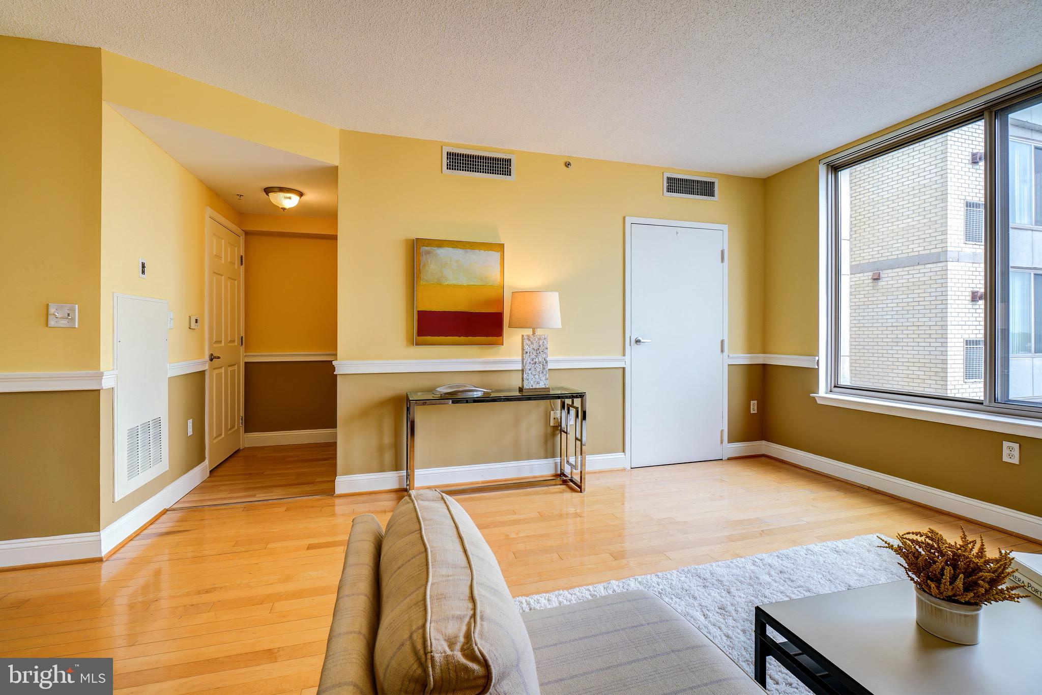 2726 Gallows Road, Unit 1302 Vienna, VA 22180 - Photo 11 of 55