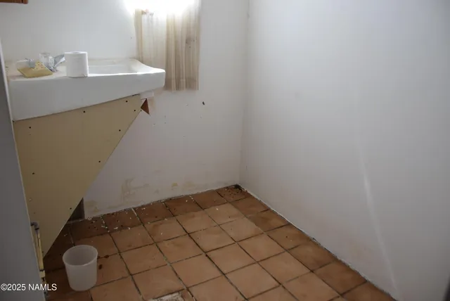 $1,250,000 | 100 TWIN ARROWS Overpass, Flagstaff, AZ 86004