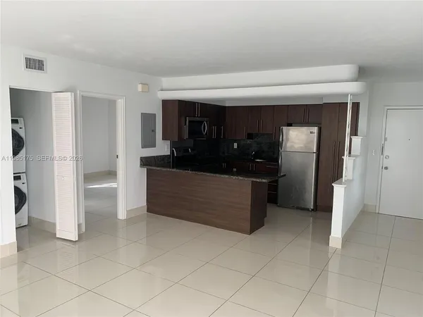 $2,400 | 315 Majorca Avenue, Unit 1, Coral Gables, FL 33134