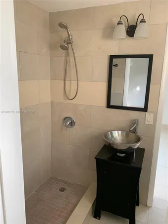 $2,400 | 315 Majorca Avenue, Unit 1, Coral Gables, FL 33134
