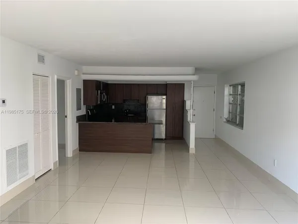 $2,400 | 315 Majorca Avenue, Unit 1, Coral Gables, FL 33134