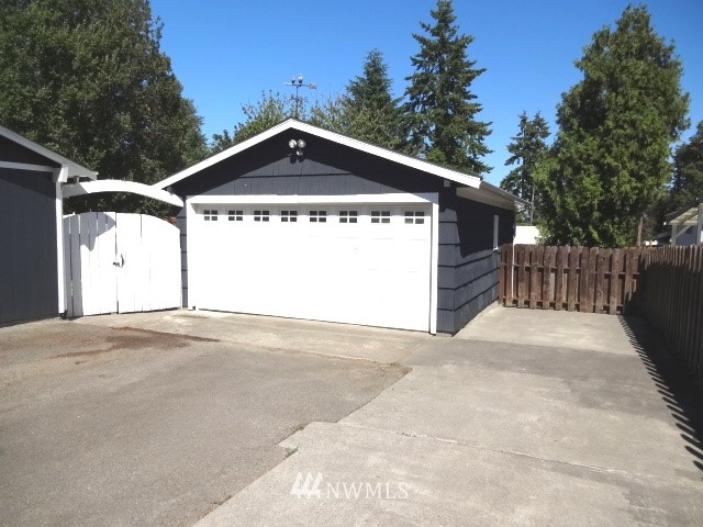 17246 Military Road South SeaTac, WA 98188 - Photo 3 of 19 Gallery Image 3