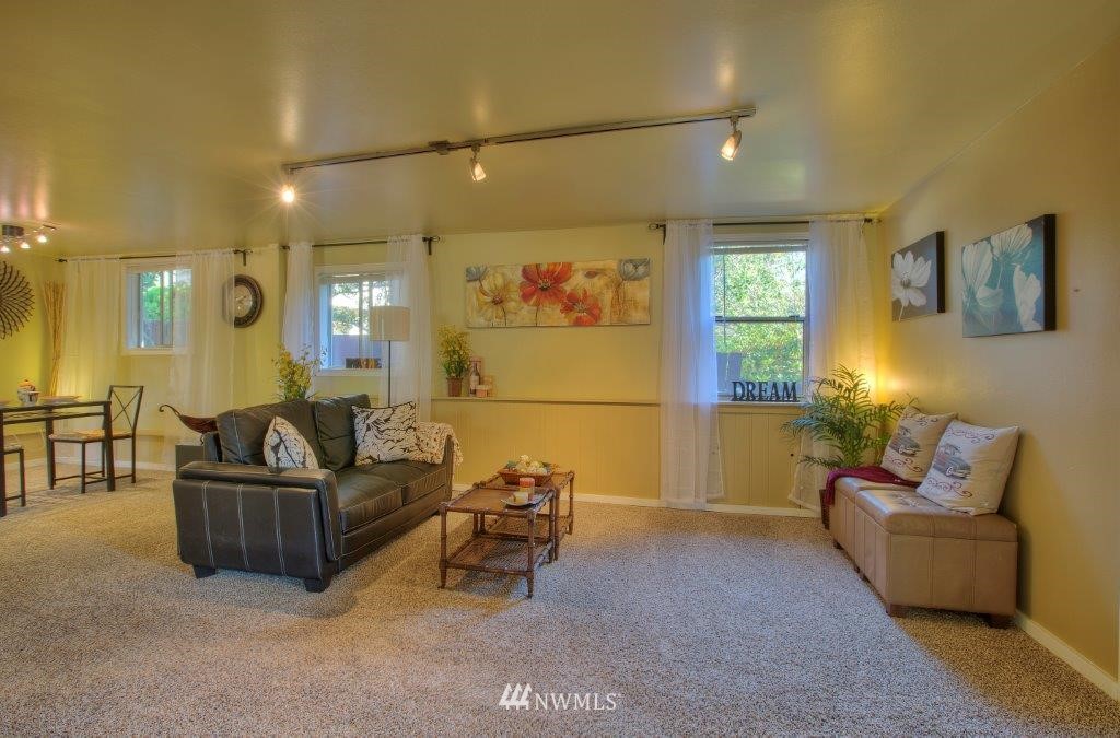 17246 Military Road South SeaTac, WA 98188 - Photo 4 of 19 Gallery Image 4