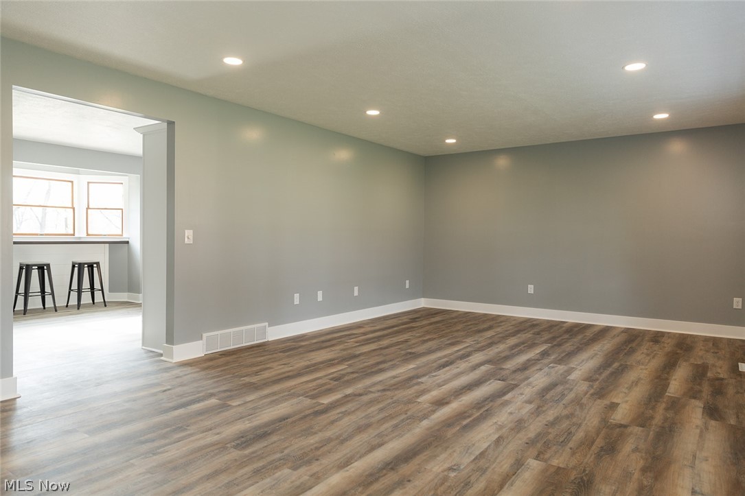 8200 Fohl Road Navarre, OH 44662 - Photo 6 of 28 Gallery Image 6