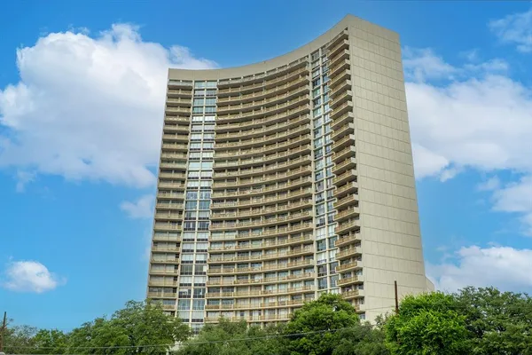 $2,250 | 6211 West Northwest Highway, Unit 1903, Dallas, TX 75225