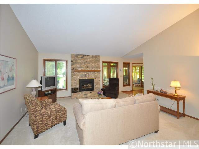 9101 Decatur Avenue South Bloomington, MN 55438 - Photo 7 of 16
